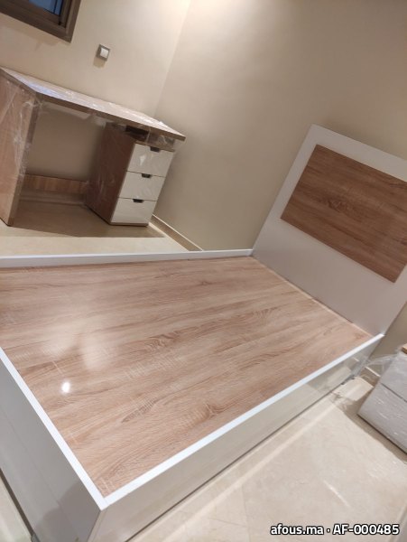 Ensemble de chambre en mélaminé blanc et bois