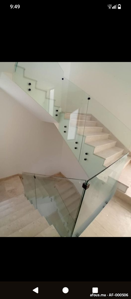 Garde-corps d'escalier en verre trempe à fixations inox — Casablanca