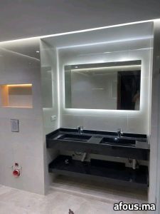 Plan double vasque en marbre noir rétro-éclairé et miroir LED — Casablanca