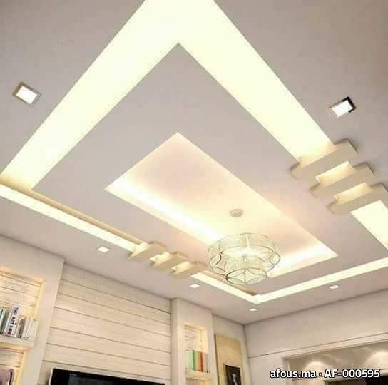 Faux plafond à gorges LED en cascade et lustre — Agadir