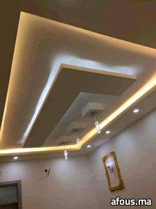 Faux plafond rétroéclairé à suspensions cubiques — Agadir