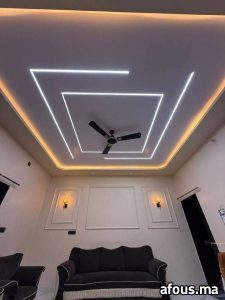 Salon à faux plafond à lignes LED concentriques — Agadir