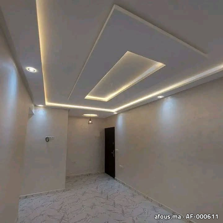 Faux plafond à caisson central rétroéclairé — Casablanca