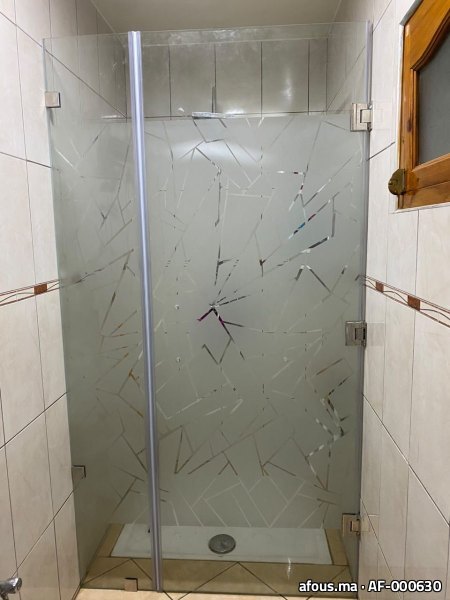 Paroi de douche à décor sablé