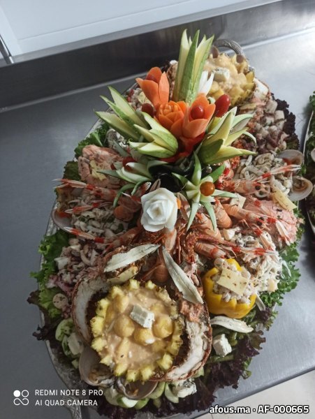 Plateau de fruits de mer au homard et centre sculpté — Tanger