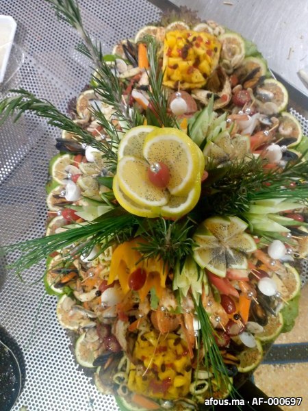 Grand plateau de fruits de mer décoré — Taroudant