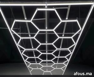 Éclairage LED hexagonal en nid d'abeille — El Jadida
